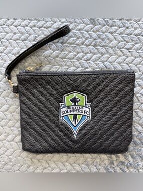 Seattle Sounders FC Foco Pebble Grain Wristlet Clutch